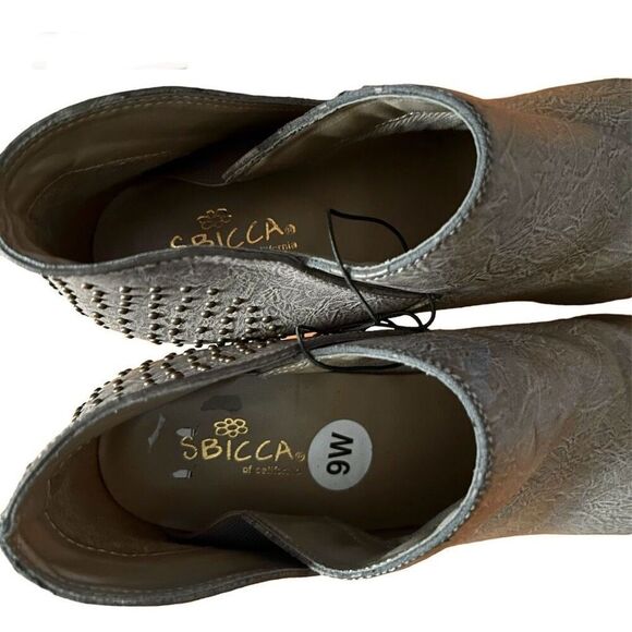 SBICCA Taupe Studded Stacked Heel Ankle Boots 9W - Picture 7 of 8